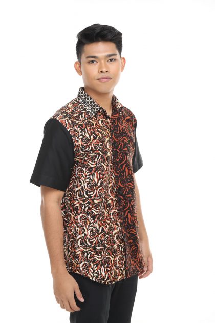  Baju  Melayu  dan Baju  Kurung  Dari Omar Ali  Jenama No 1 