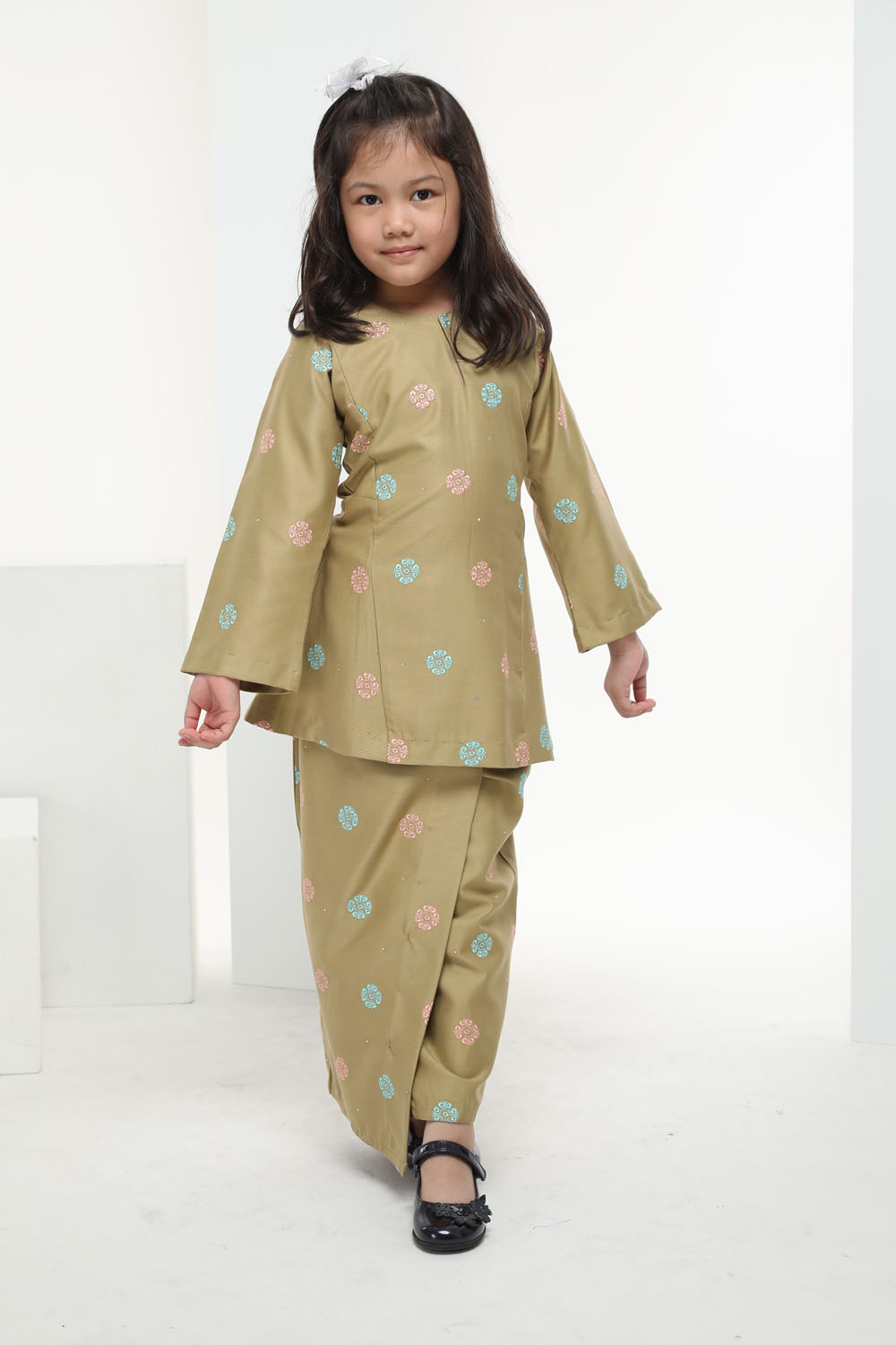  Baju  Kurung Warna  Warni  Kids Sorrell Brown Omar Ali