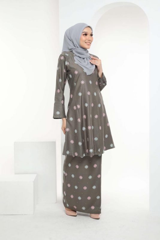  Baju  Kurung Warna  Warni  Light Grey Omar Ali